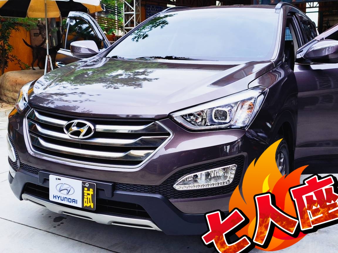 2014年Hyundai 現代Santa FE